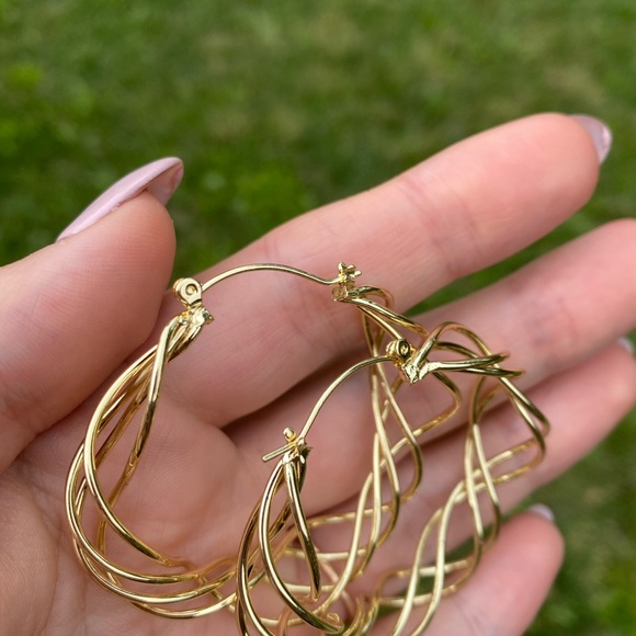 New 18k gold plated hoop earrings - Picture 2 of 5